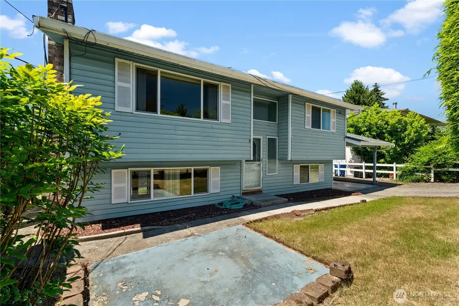 502 Kincaid Avenue, Sumner, WA 98390 - #2