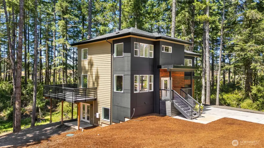 21 E Country Club Drive N, Union, WA 98592 - #3