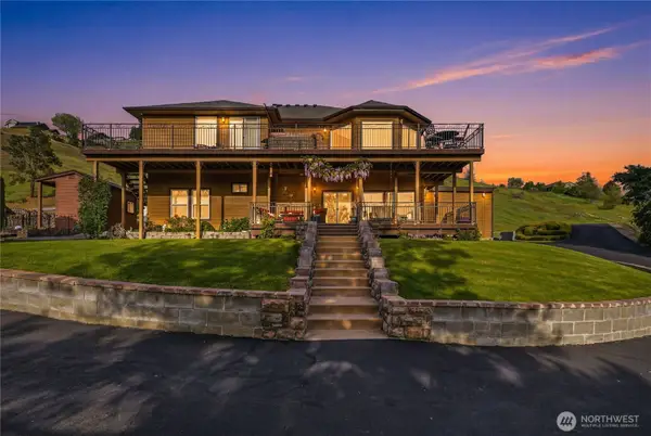3870 Sunridge Ln, Wenatchee, WA 98801
