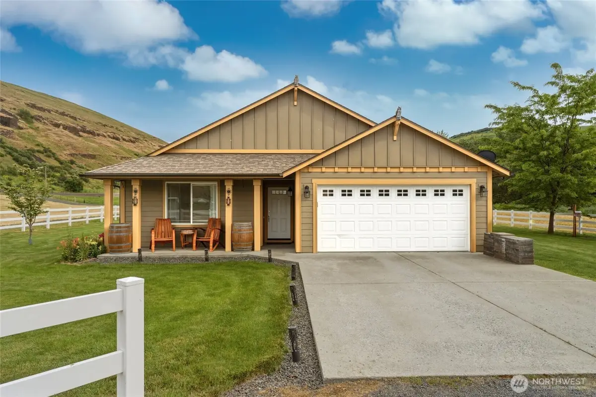 252 S Touchet Road, Dayton, WA 99328 - #1