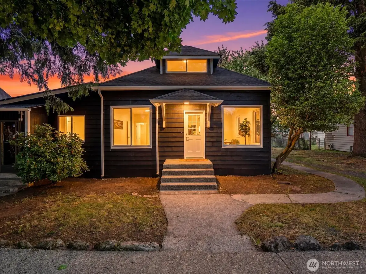 505 Burnett Avenue S, Renton, WA 98057 - #1