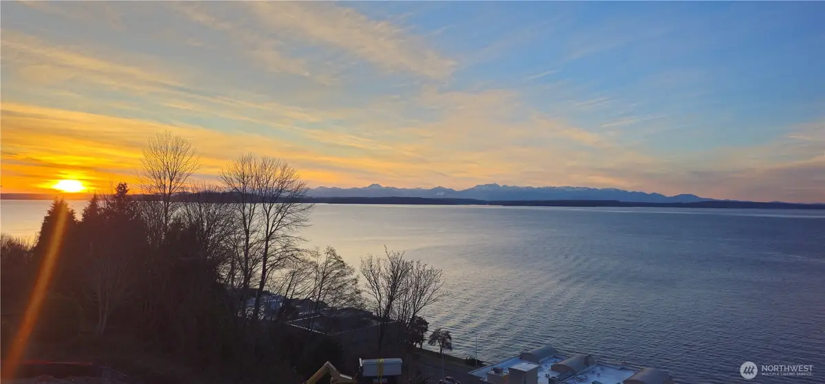1019 California Lane Sw, Seattle, WA 98116 - #1