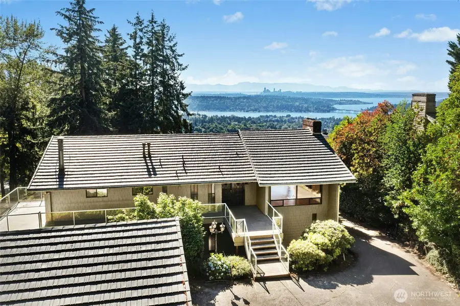 4736 Somerset Avenue Se, Bellevue, WA 98006 - #2