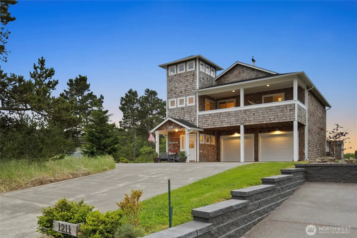 1211 Ocean Beach Boulevard S, Long Beach, WA 98631 - #1