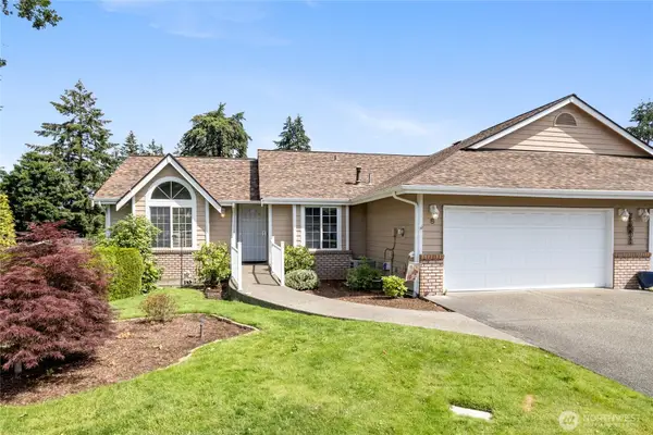 8 Lakewood Oaks Drive Sw, Lakewood, WA 98499