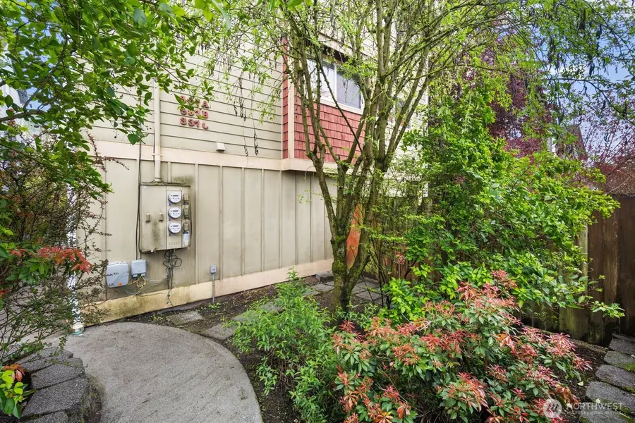 337 N 105th Street #A, Seattle, WA 98133 - #2