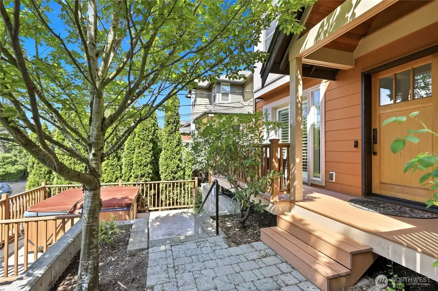 3128 Franklin Avenue E #B, Seattle, WA 98102 - #3