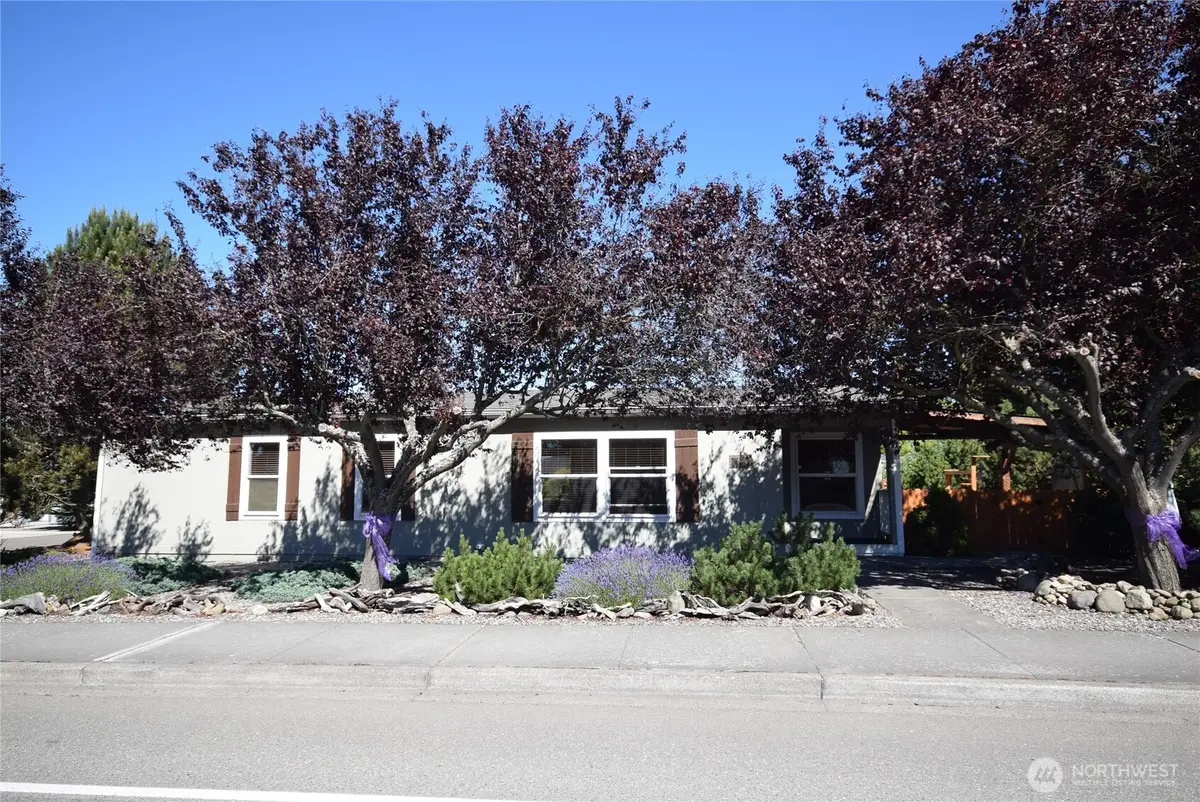 612 N Seventh Avenue, Sequim, WA 98382 - #1