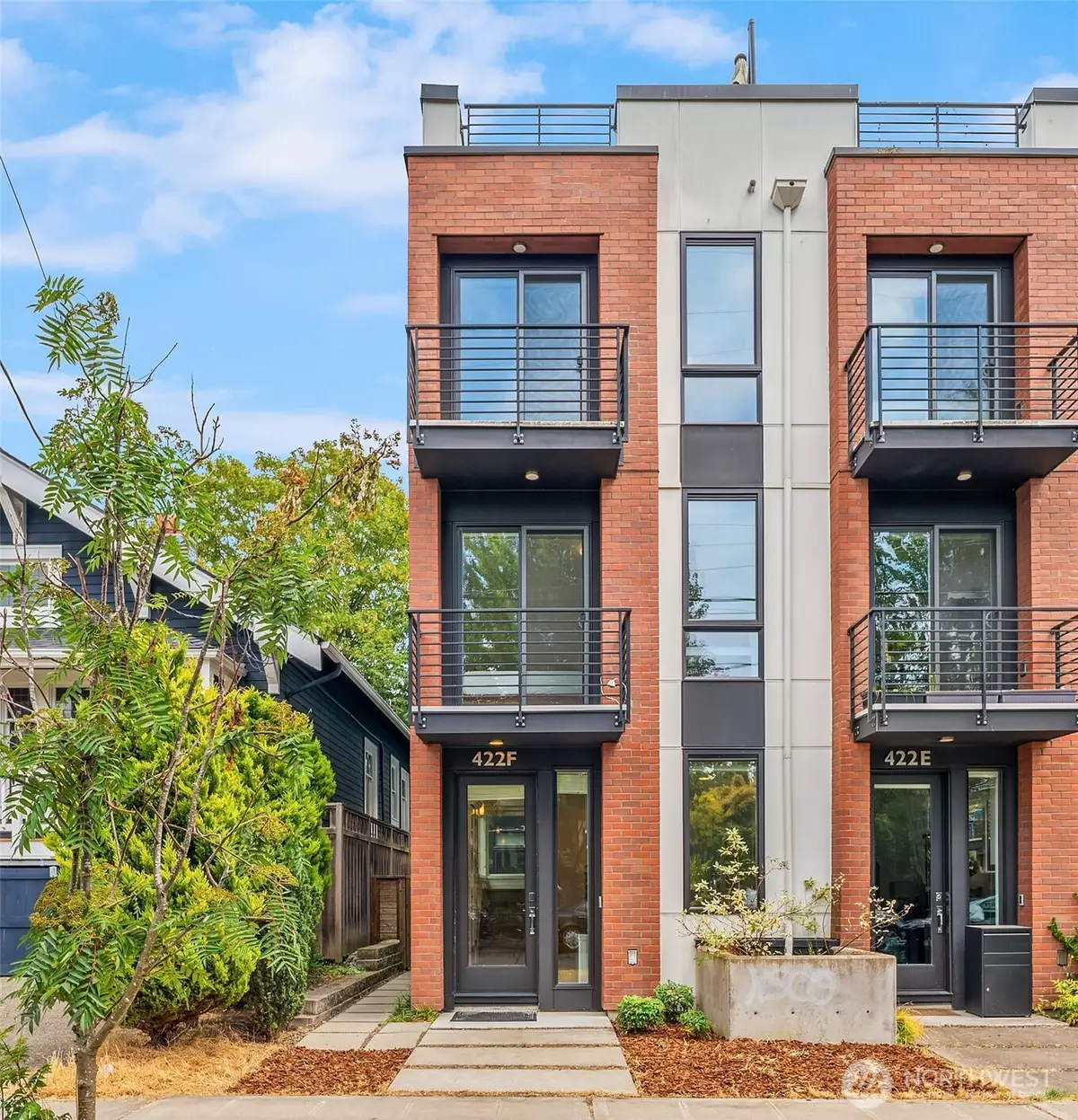 422 10th Avenue E #F, Seattle, WA 98102 - #1