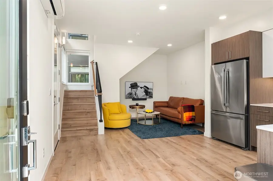 422 10th Avenue E #F, Seattle, WA 98102 - #2