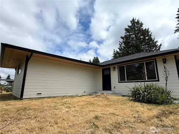 20213 60th Avenue W, Lynnwood, WA 98360