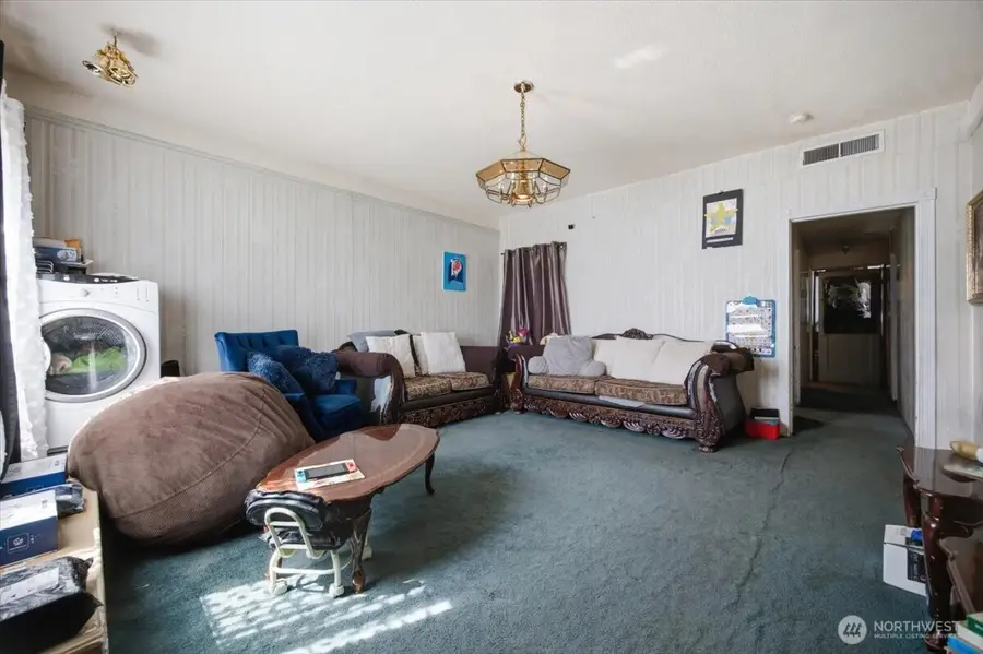 802 S 11th Avenue, Pasco, WA 99301 - #3