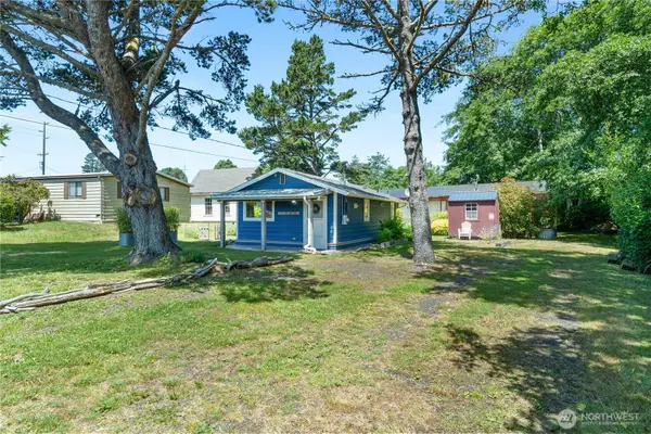 886 Cranberry Road, Grayland, WA 98547