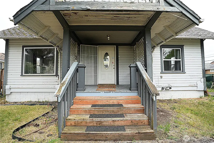 4508 S Lawrence Street, Tacoma, WA 98409 - #3