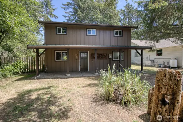130 Octopus Avenue Ne, Ocean Shores, WA 98569