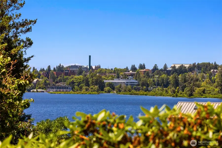 3333 43rd Avenue Ne, Seattle, WA 98105 - #3