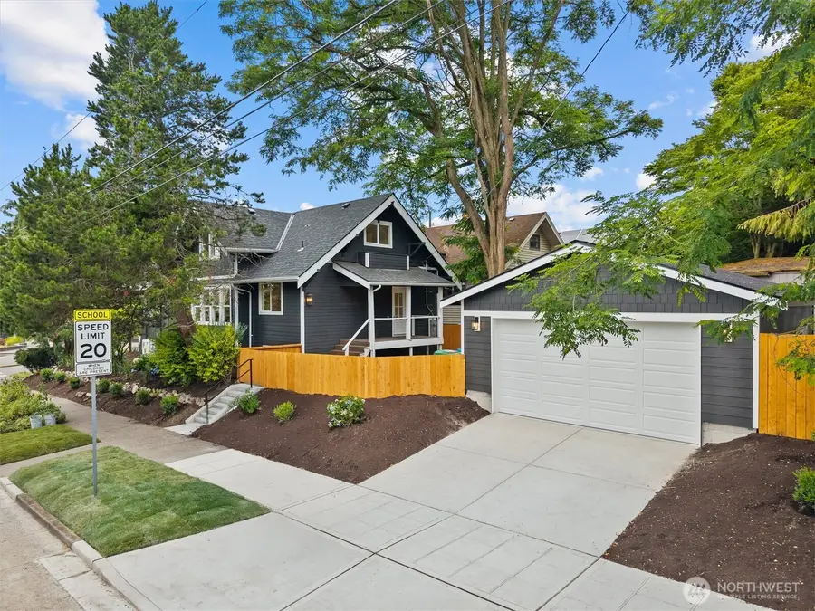 4100 Densmore Avenue N, Seattle, WA 98103 - #2