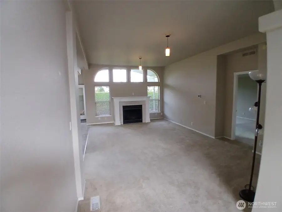 9024 60th Avenue E #104, Puyallup, WA 98371 - #3