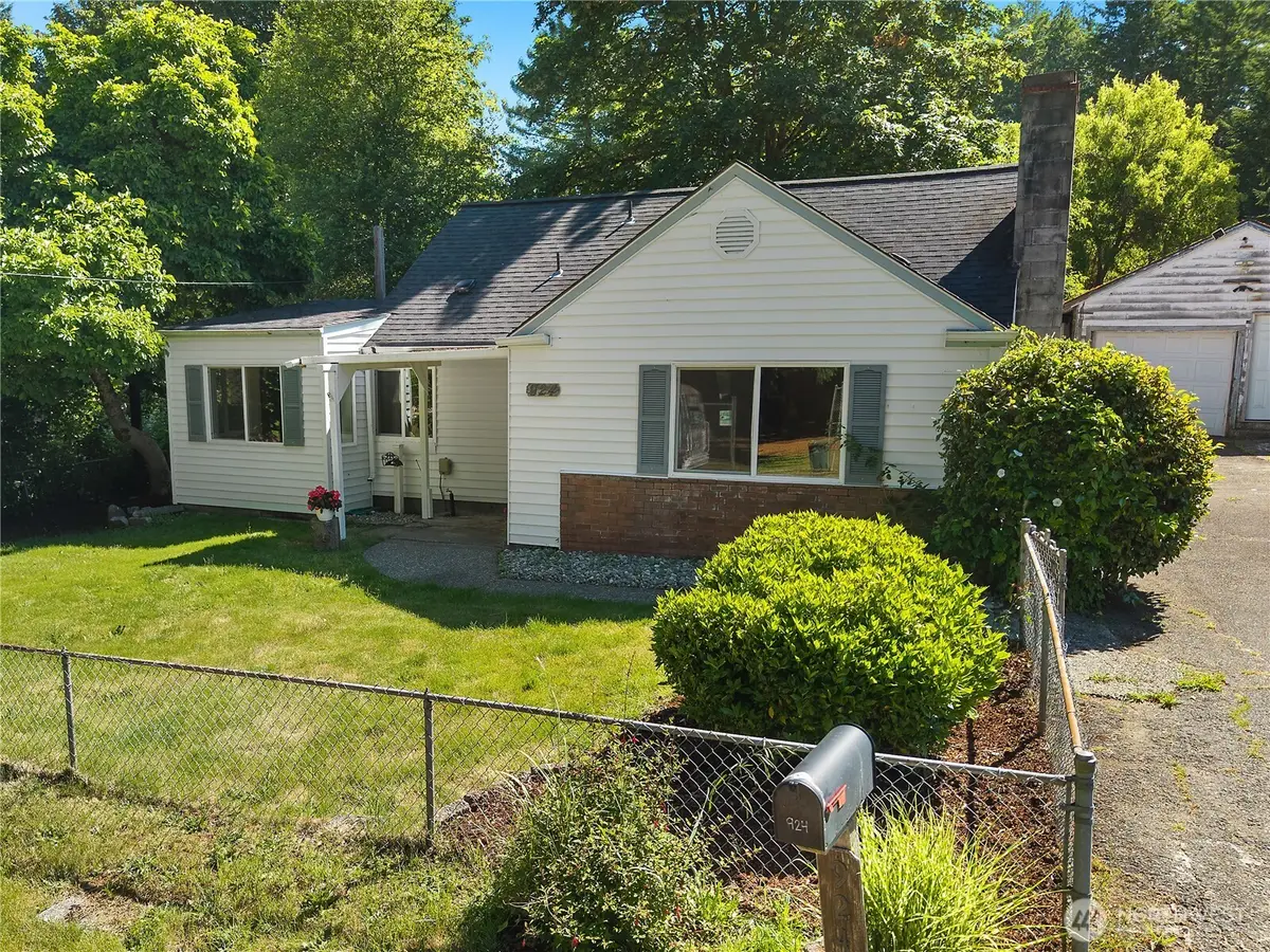 924 Tobin Avenue, Shelton, WA 98584 - #1
