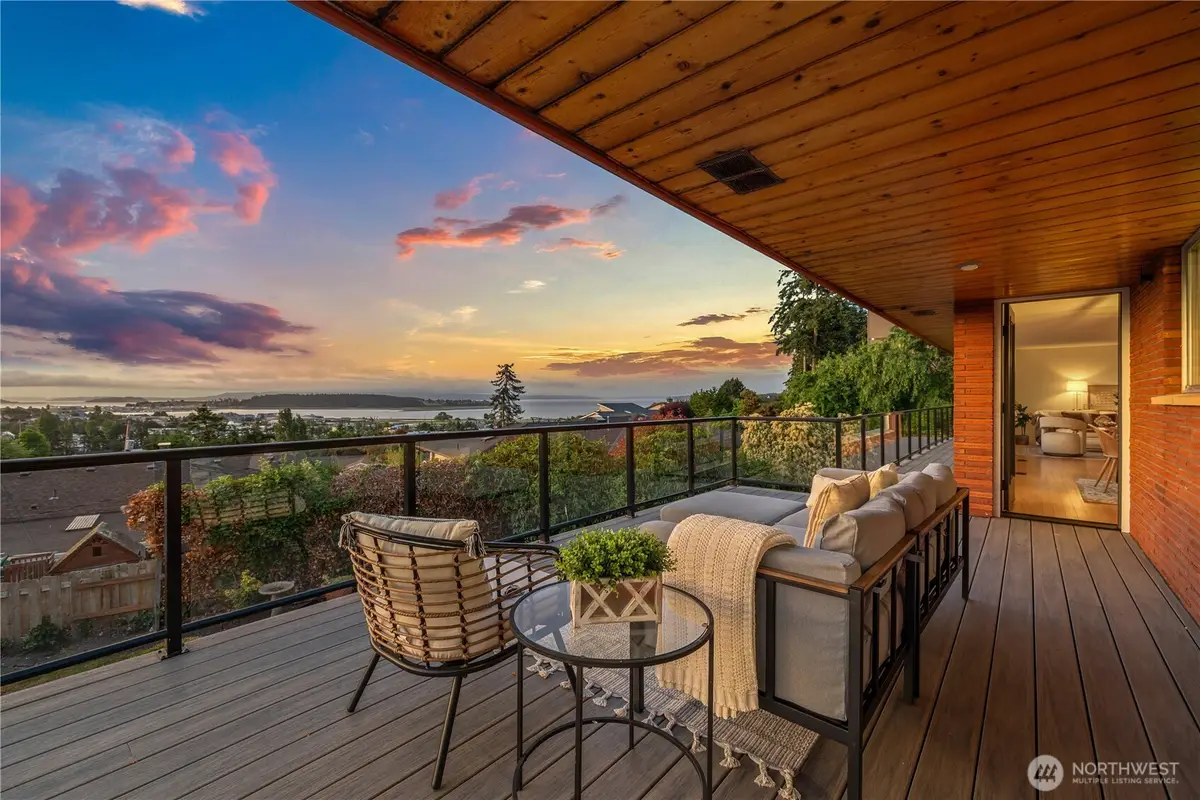 675 SW Franklin Court, Oak Harbor, WA 98277 - #1