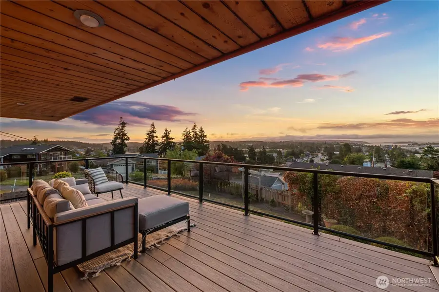 675 SW Franklin Court, Oak Harbor, WA 98277 - #2