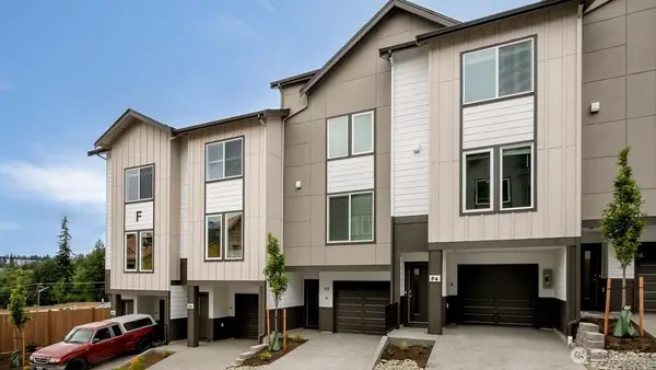 16830 20th Avenue W #D5, Lynnwood, WA 98037