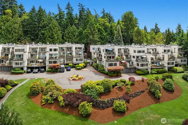 11122 NE 41st Drive #39, Kirkland, WA 98033