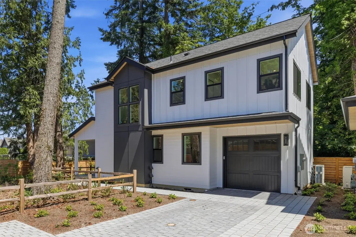 9016 124th Lane Ne, Kirkland, WA 98033 - #1