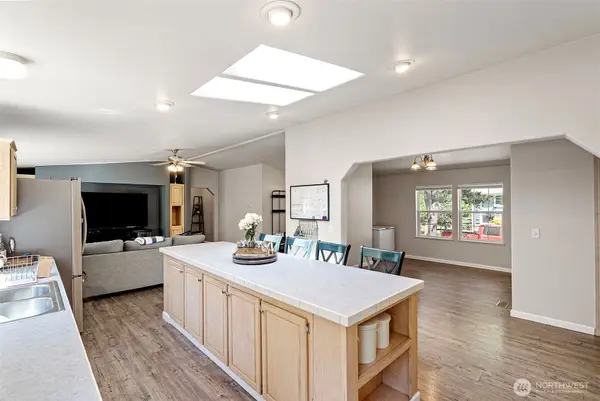 6902 87th Street Nw, Gig Harbor, WA 98332