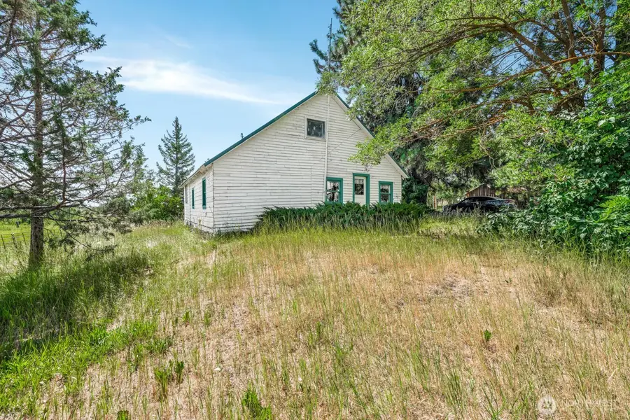 3220 Bickleton Highway, Roosevelt, WA 99356 - #2