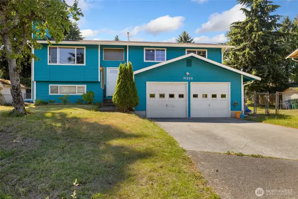 31229 10th Avenue S, Federal Way, WA 98003