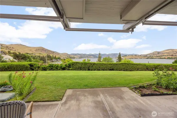 301 S 3rd Street, Chelan, WA 98816