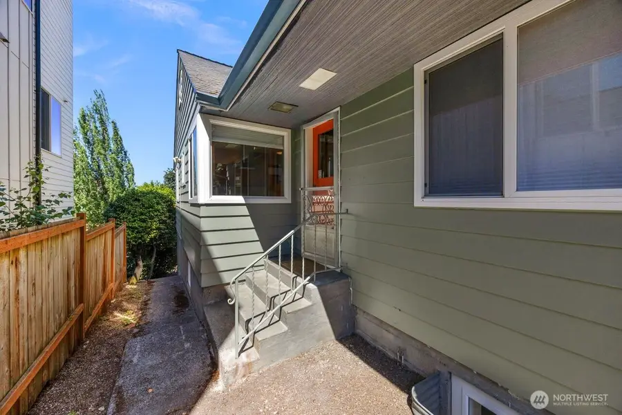 5508 31st Avenue Ne, Seattle, WA 98105 - #3
