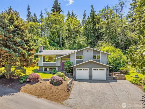 8830 Shell Place, Edmonds, WA 98026