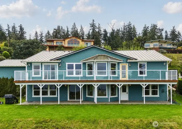 838 W Gladstone Drive, Camano Island, WA 98282