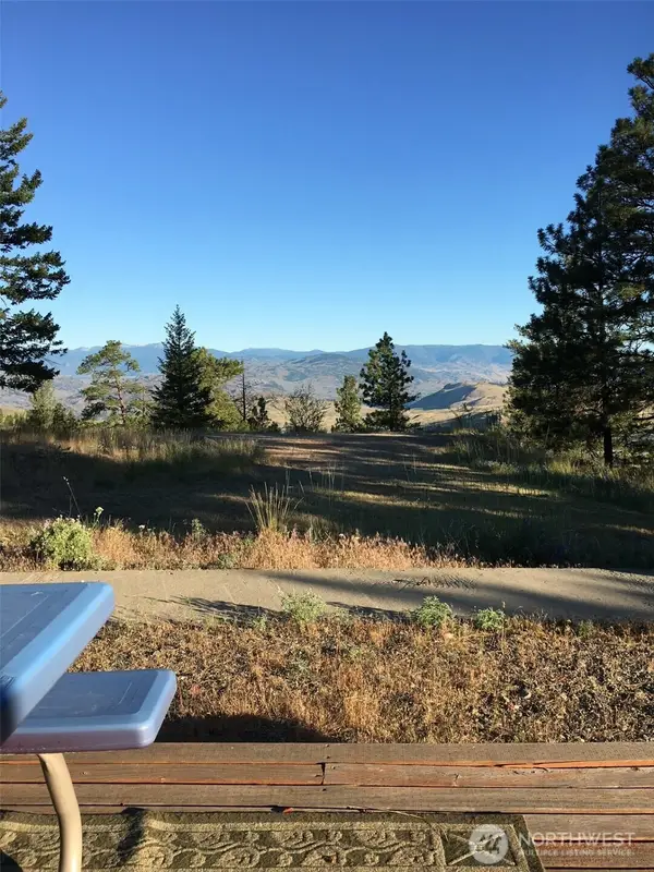 240 W Corral Drive #32/33, Oroville, WA 98844