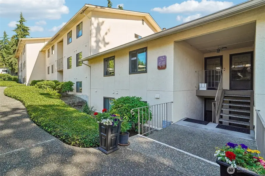 23301 Lakeview Drive #A101, Mountlake Terrace, WA 98043 - #2