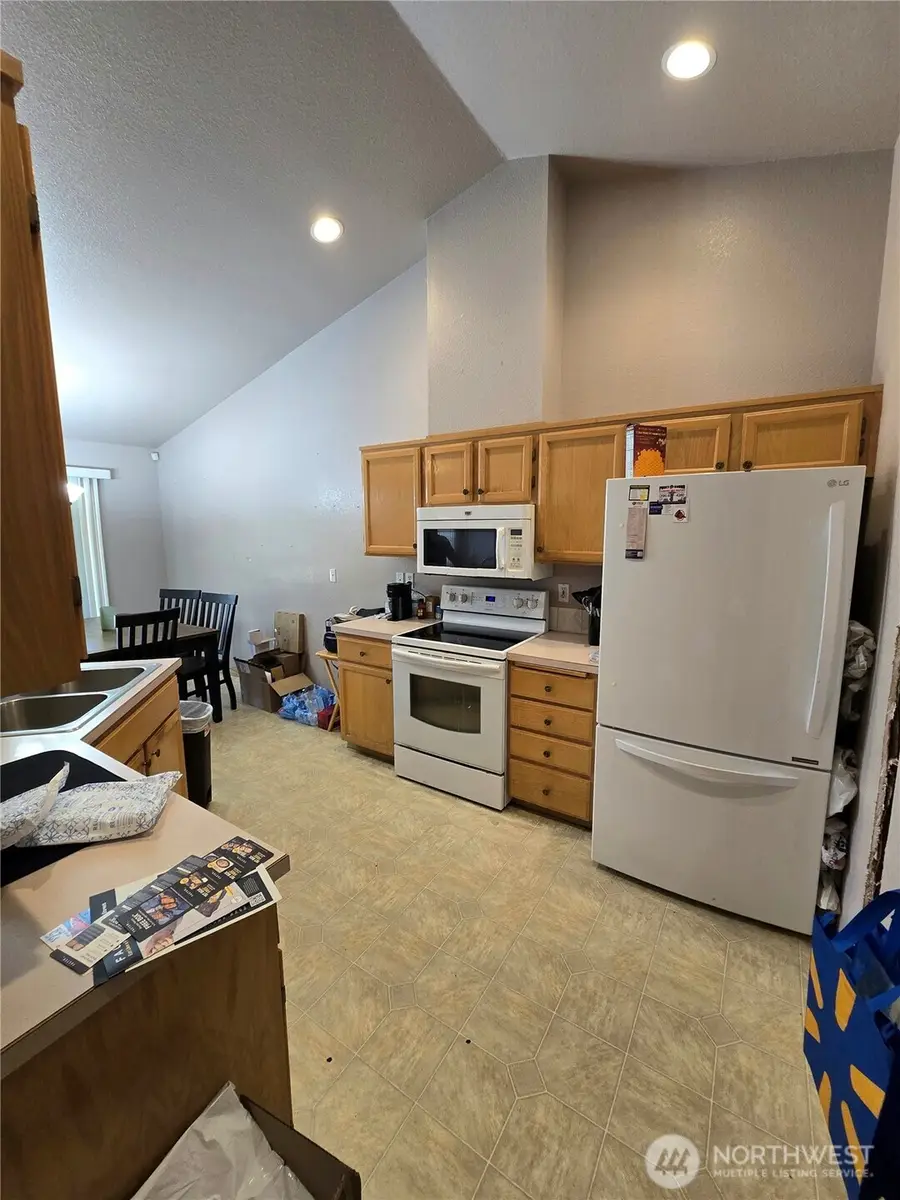 15407 8th Avenue Court E, Tacoma, WA 98445 - #3