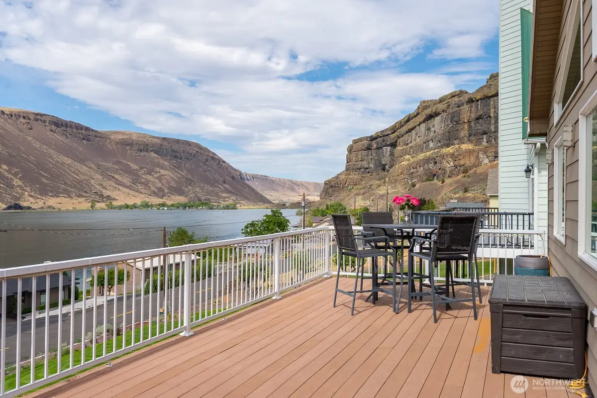 32611 Lakeshore Drive Ne, Coulee City, WA 99115 - #1