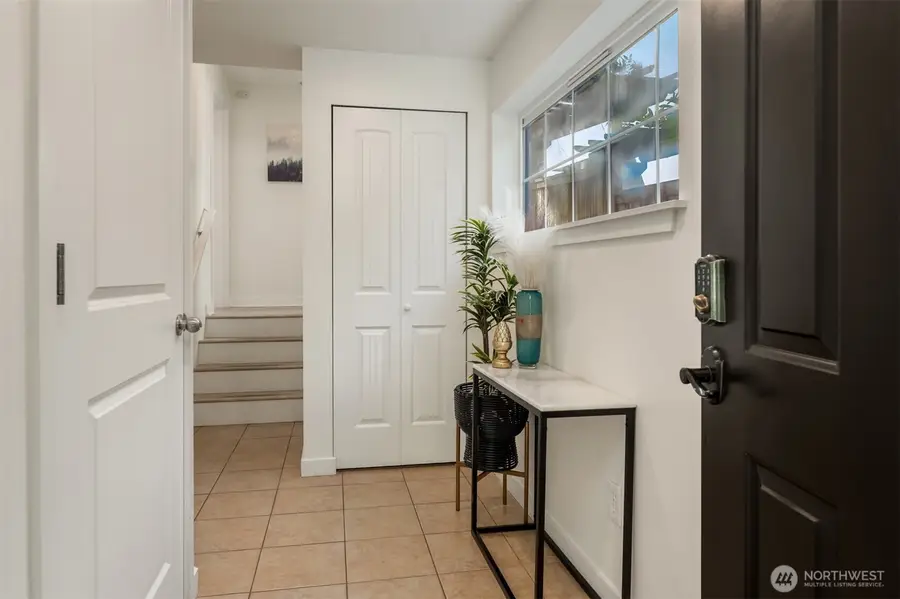 3302 W Government Way #Unit A, Seattle, WA 98199 - #3