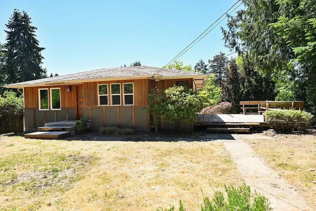 14323 12th Avenue Sw, Burien, WA 98166 - #1