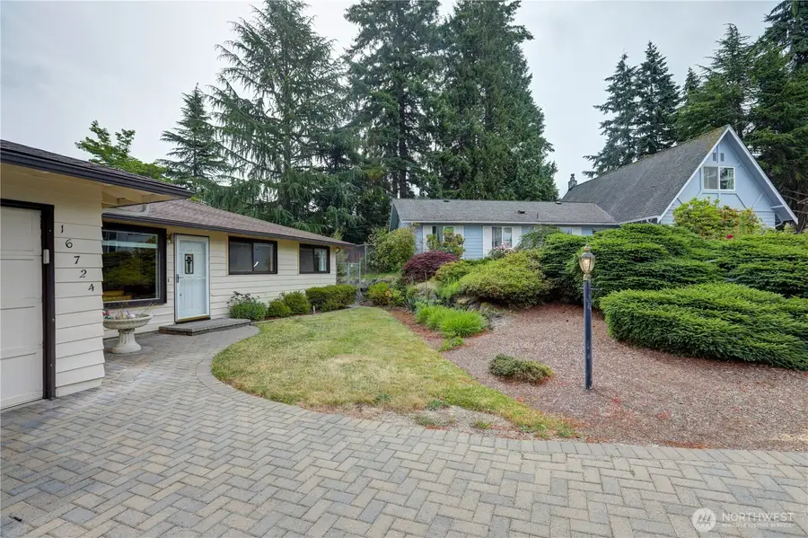 16724 NE 22nd Street, Bellevue, WA 98008 - #2