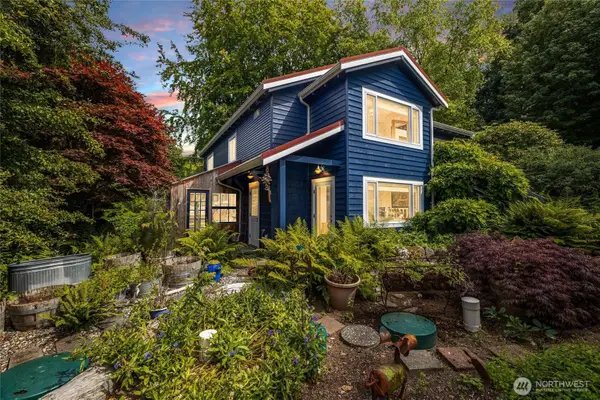 3965 Legoe Bay Road, Lummi Island, WA 98262