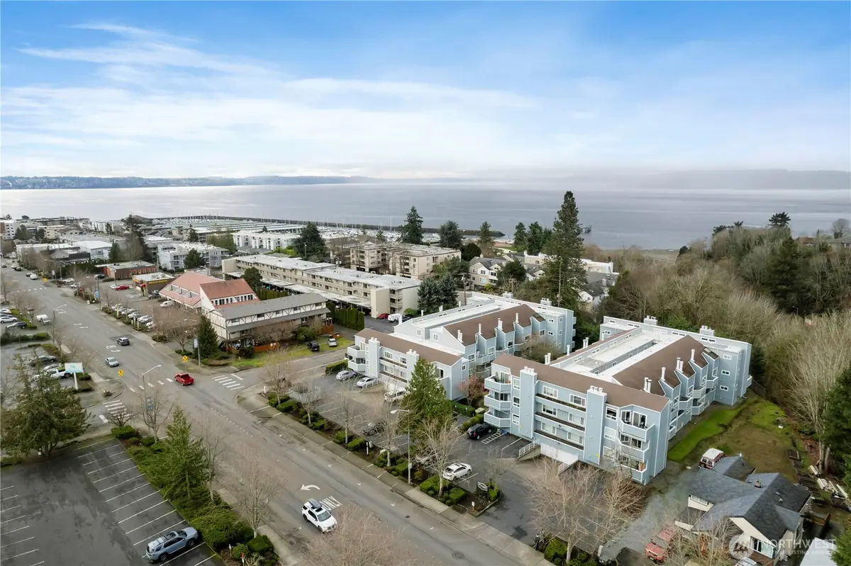 21925 7th Avenue S #101, Des Moines, WA 98198 - #1