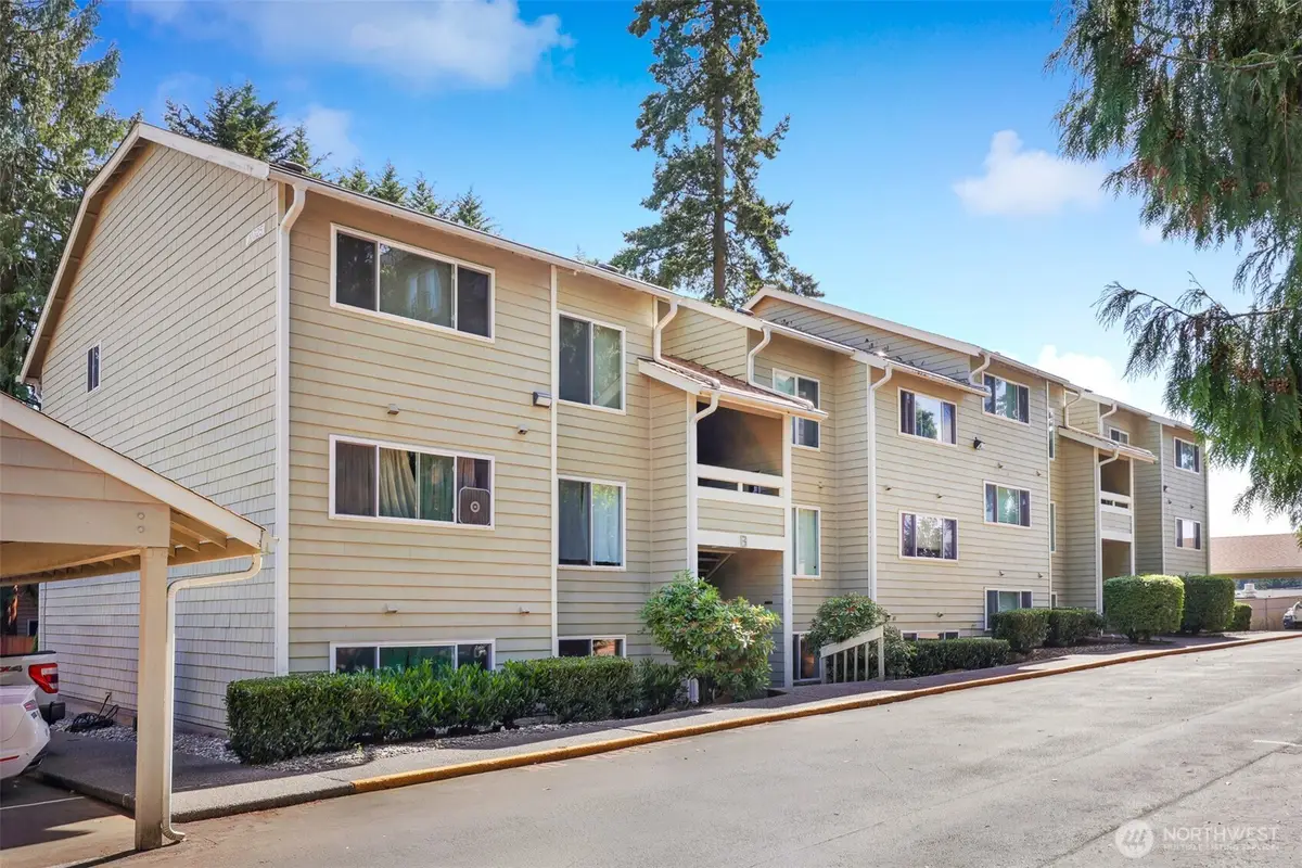 20325 19th Avenue Ne #B102, Shoreline, WA 98155 - #1