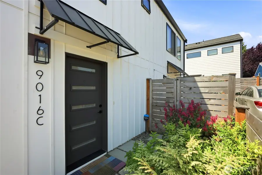 9016 12th Avenue Sw #Unit C, Seattle, WA 98106 - #2