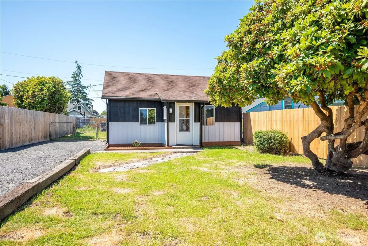 325 23rd Avenue, Longview, WA 98632 - #1