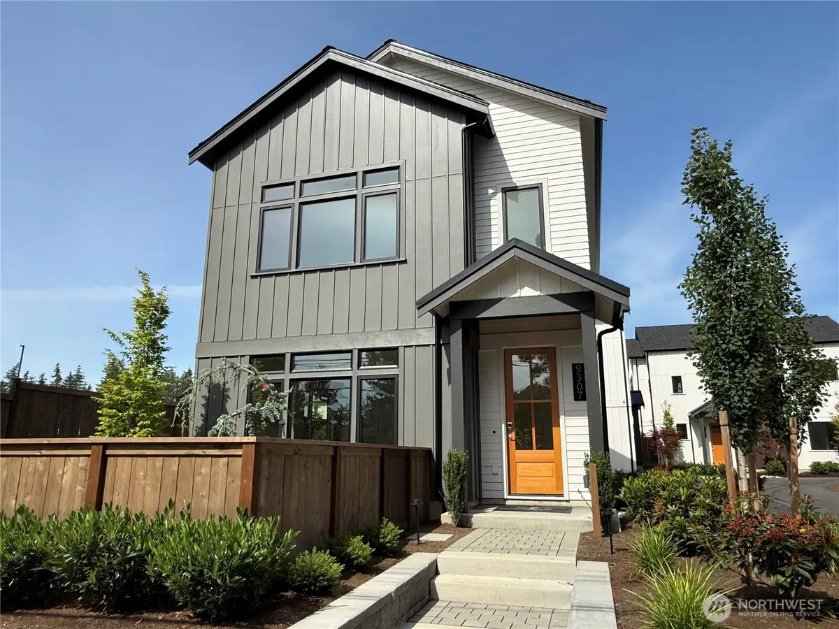 9307 132nd Avenue Ne, Kirkland, WA 98033 - #1