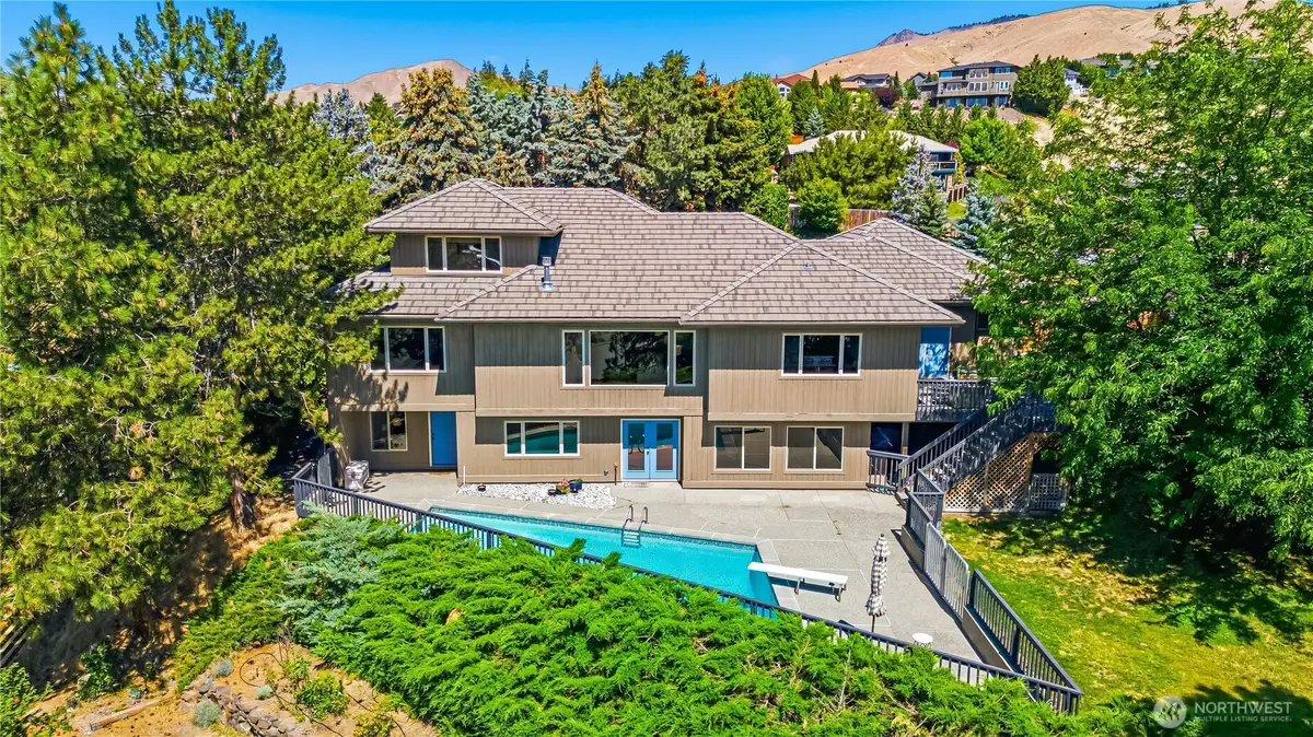 323 Stoneybrook Lane, Wenatchee, WA 98801 - #1