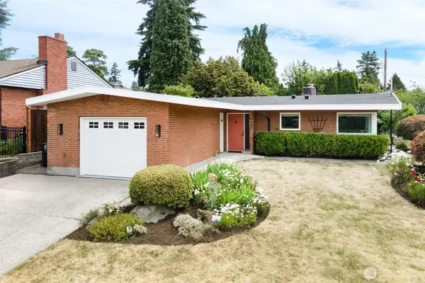 6050 43rd Avenue Ne, Seattle, WA 98115